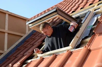 Pose de fenêtres de toit Velux à Sarraziet